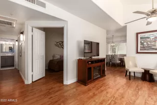 Photo #5: 6374438 Listing