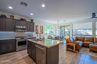 Photo #6: 6374660 Listing