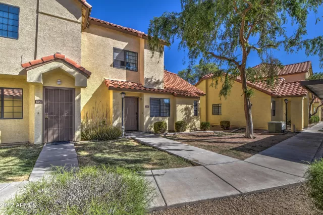 MLS: 6374717 Condo For Sale