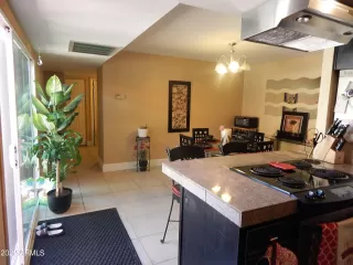 Photo #6: 6375112 Listing 