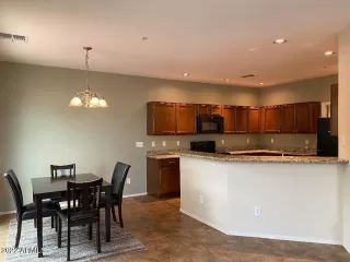 Photo #3: 6375157 Listing