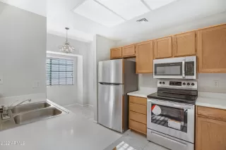 Photo #6: 6375319 Listing 