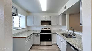 Photo #2: 6375762 Listing