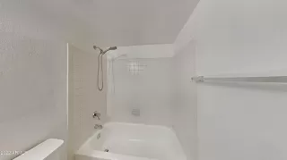 Photo #5: 6375762 Listing