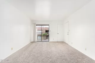 Photo #4: 6376229 Listing