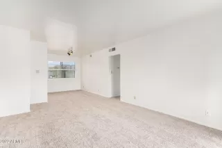 Photo #5: 6376229 Listing