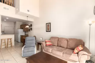 Photo #4: 6376366 Listing