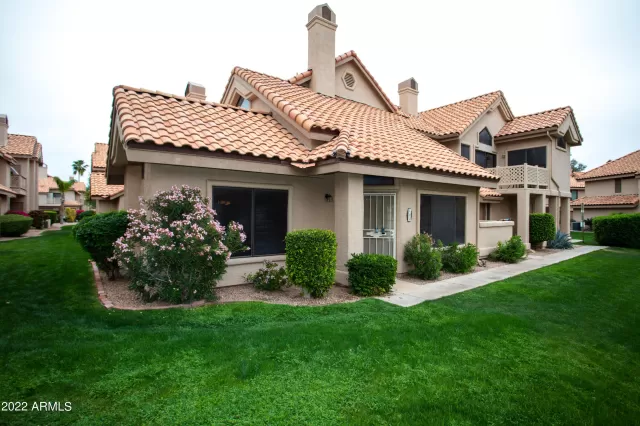 MLS: 6376461 Condo For Sale