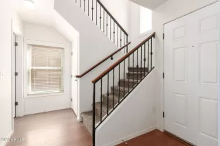 Photo #3: 6376746 Listing