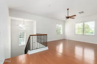 Photo #5: 6376746 Listing