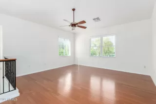 Photo #6: 6376746 Listing