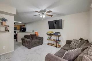 Photo #6: 6376837 Listing