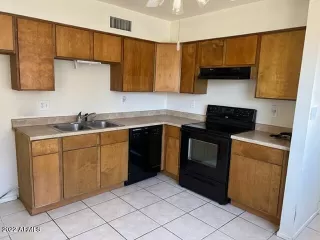 Photo #2: 6376998 Listing