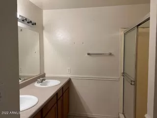 Photo #4: 6376998 Listing