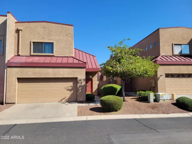 MLS: 6377013 Condo For Sale