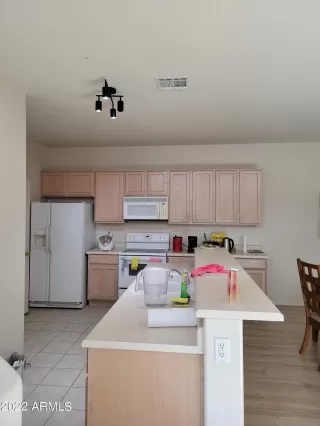 Photo #6: 6377013 Listing