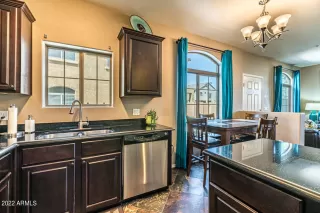 Photo #6: 6377351 Listing 