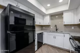 Photo #2: 6377402 Listing 