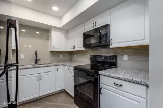 Photo #3: 6377402 Listing 