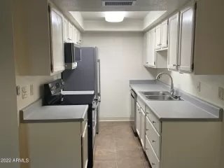 Photo #6: 6377408 Listing