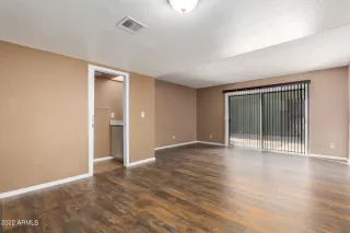 Photo #4: 6377450 Listing