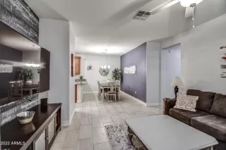 Photo #5: 6377664 Listing