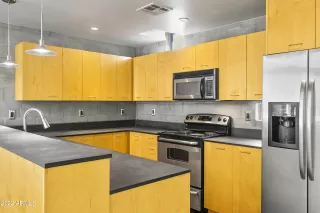 Photo #5: 6377865 Listing 