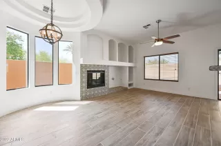 Photo #5: 6377867 Listing 