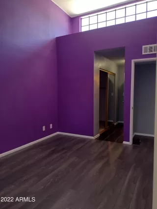 Photo #4: 6378206 Listing