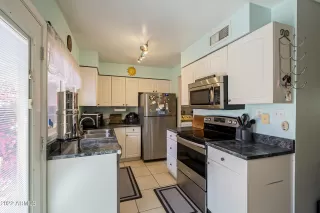 Photo #3: 6378240 Listing