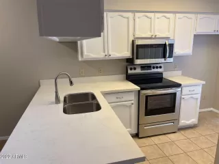 Photo #4: 6378705 Listing