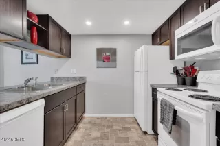 Photo #3: 6378868 Listing