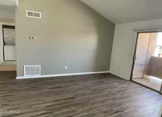 Photo #3: 6378936 Listing