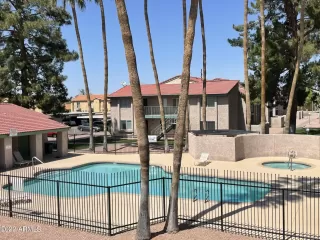 Photo #5: 6378936 Listing