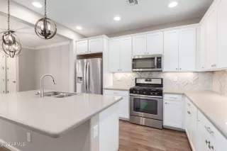 Photo #3: 6379027 Listing