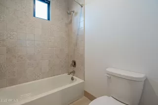 Photo #4: 6379201 Listing