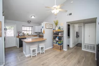 Photo #5: 6379364 Listing