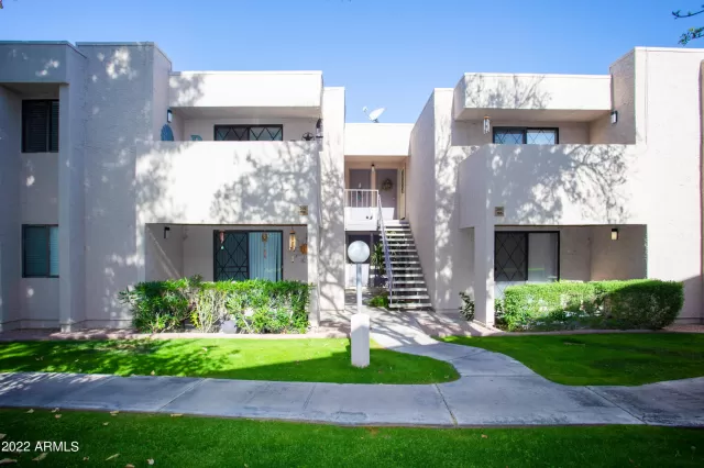 MLS: 6379962 Condo For Sale