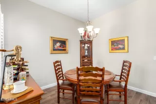 Photo #6: 6380036 Listing 