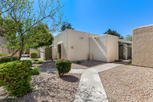 MLS: 6380322 Condo For Sale