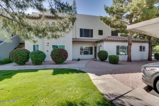 MLS: 6380352 Condo For Sale