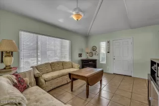 Photo #4: 6380352 Listing