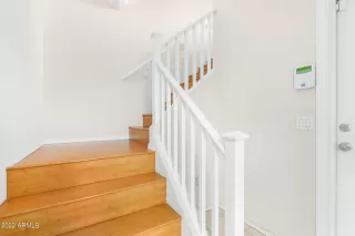 Photo #5: 6380442 Listing