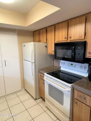 Photo #6: 6380474 Listing