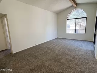 Photo #2: 6380590 Listing 