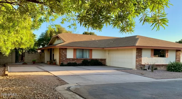 MLS: 6380608 Condo For Sale