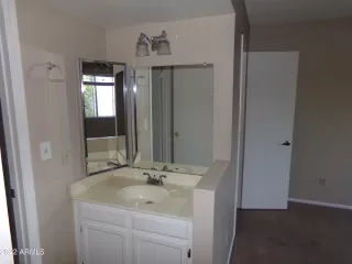 Photo #4: 6380827 Listing