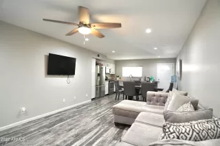 Photo #2: 6380893 Listing 