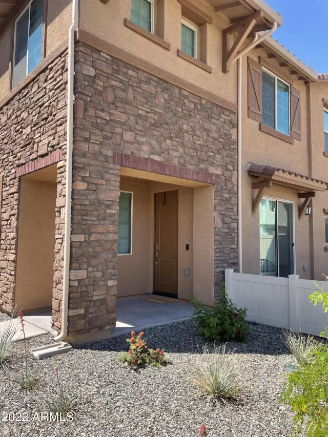 MLS: 6380929 Condo For Sale