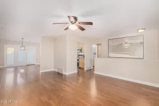 Photo #4: 6380962 Listing